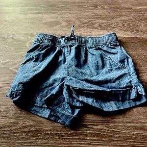 Girls Old Navy soft denim shorts size medium (8)